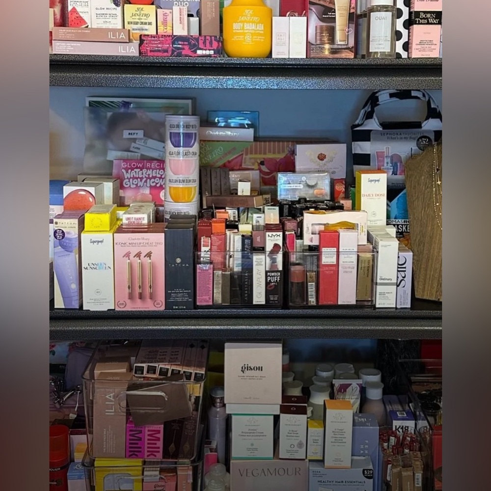 💄Makeup Mystery Box +FREE GIFT